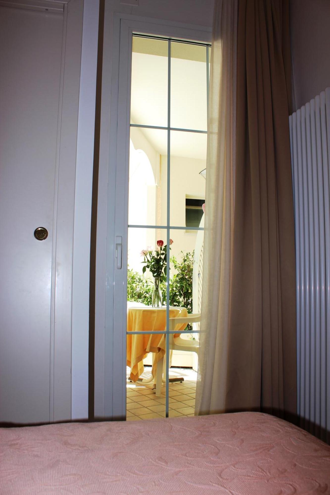 Sirena Boutique Hotel ガビッチェ・マーレ 部屋 写真