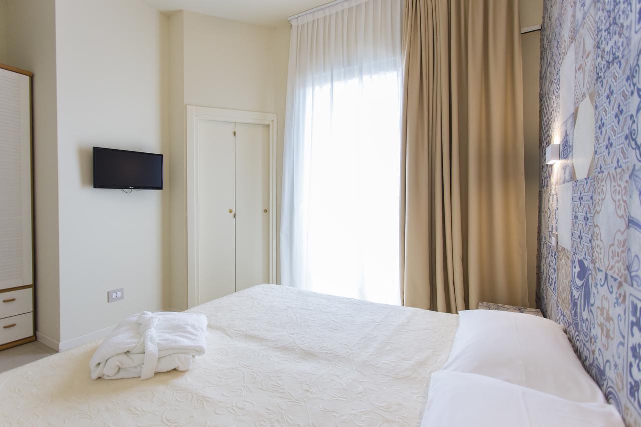 Sirena Boutique Hotel ガビッチェ・マーレ エクステリア 写真