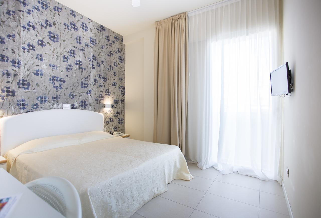 Sirena Boutique Hotel ガビッチェ・マーレ エクステリア 写真