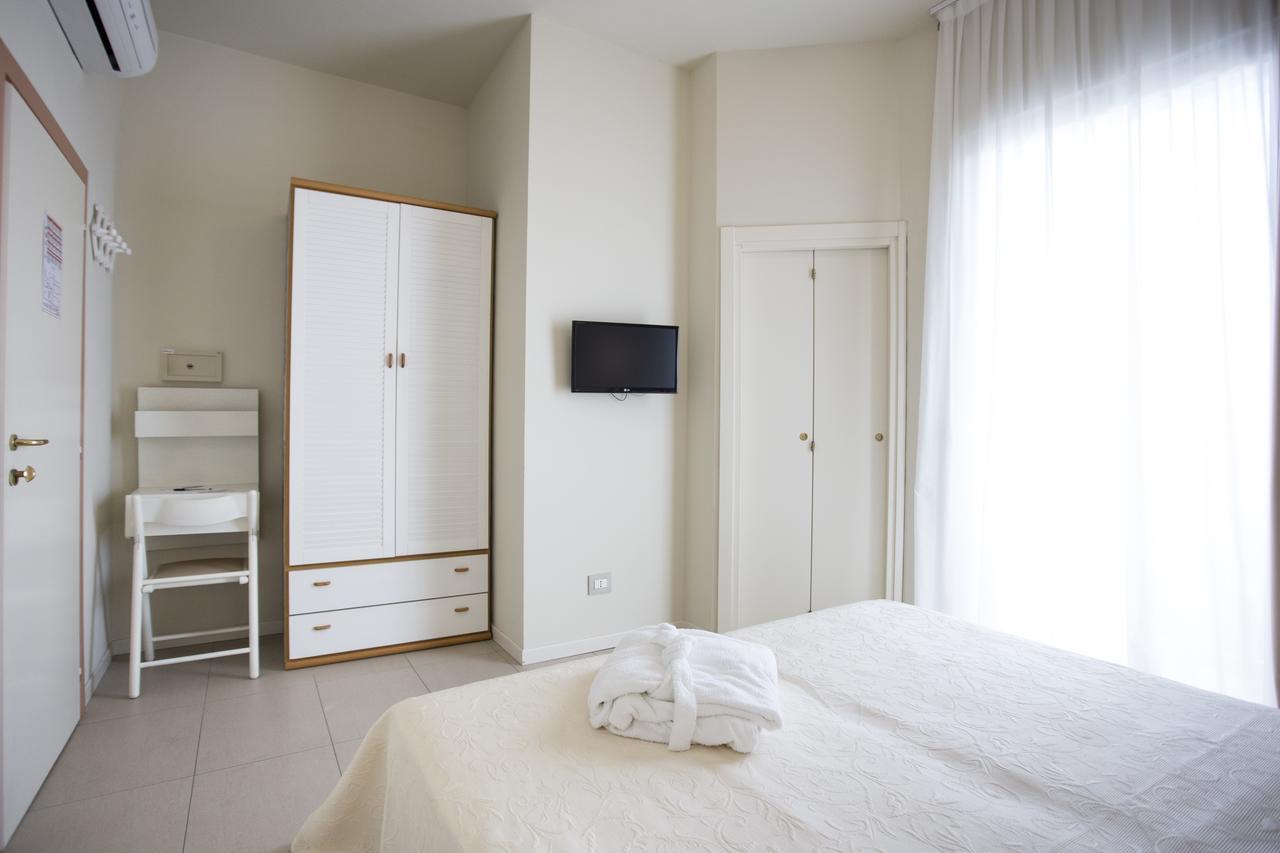 Sirena Boutique Hotel ガビッチェ・マーレ エクステリア 写真