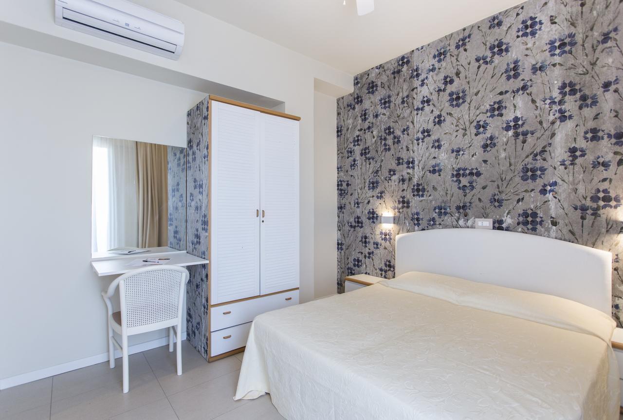 Sirena Boutique Hotel ガビッチェ・マーレ エクステリア 写真