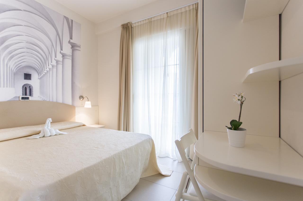 Sirena Boutique Hotel ガビッチェ・マーレ エクステリア 写真
